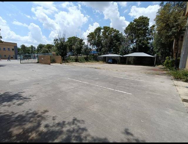 INDUSTRIAL PROPERTY TO RENT IN LINBRO PARK